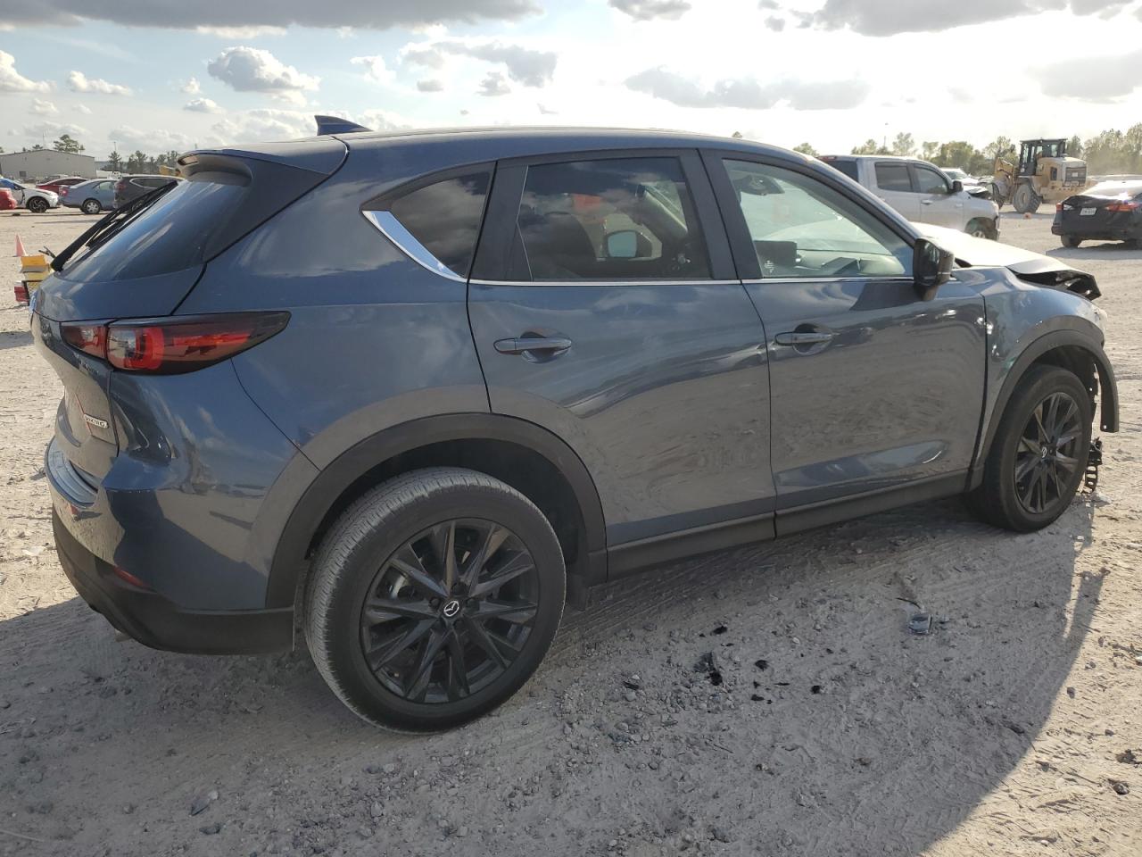 2024 Mazda CX-5 - Image 3