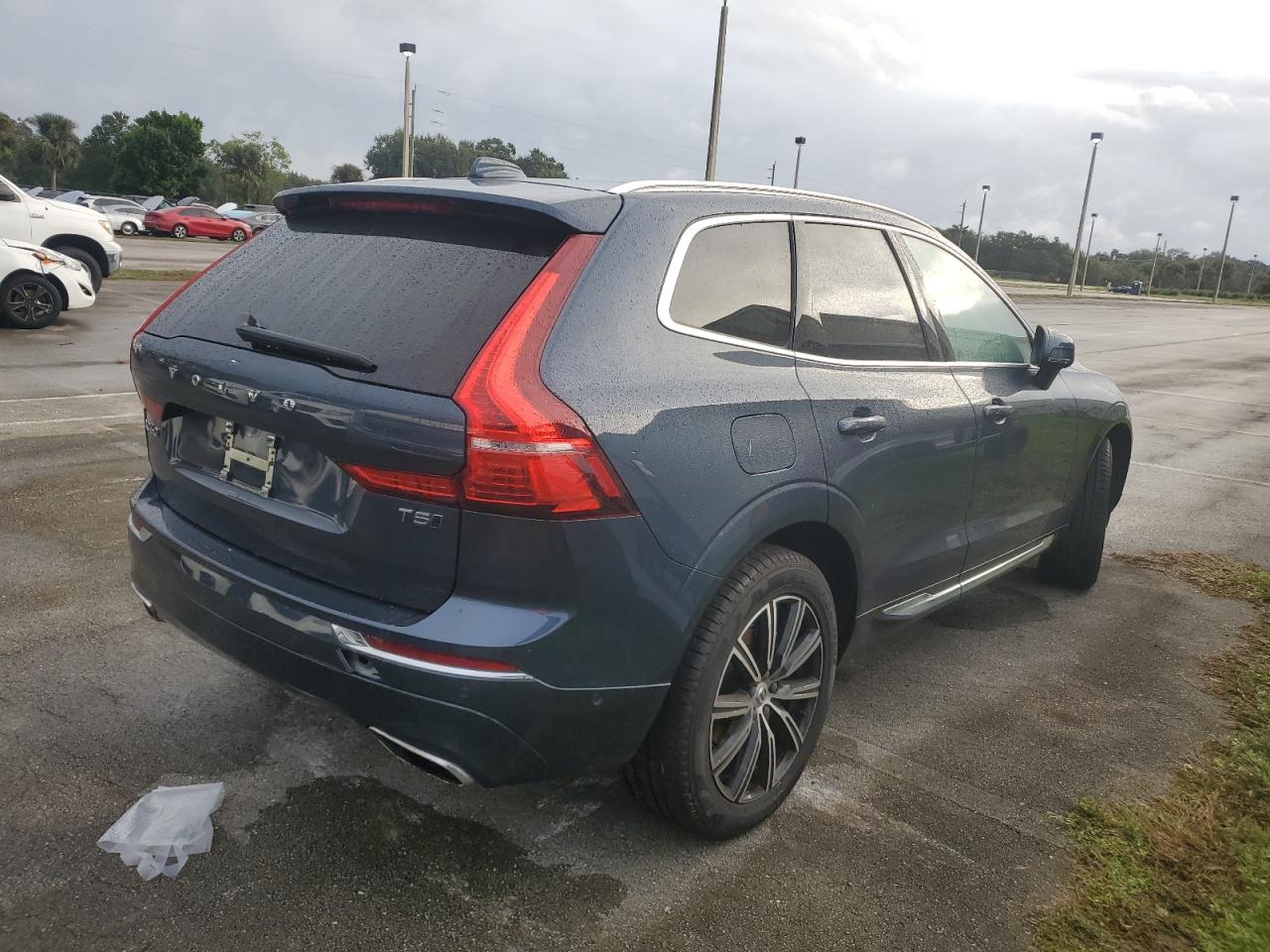 2021 Volvo XC60 - Image 3
