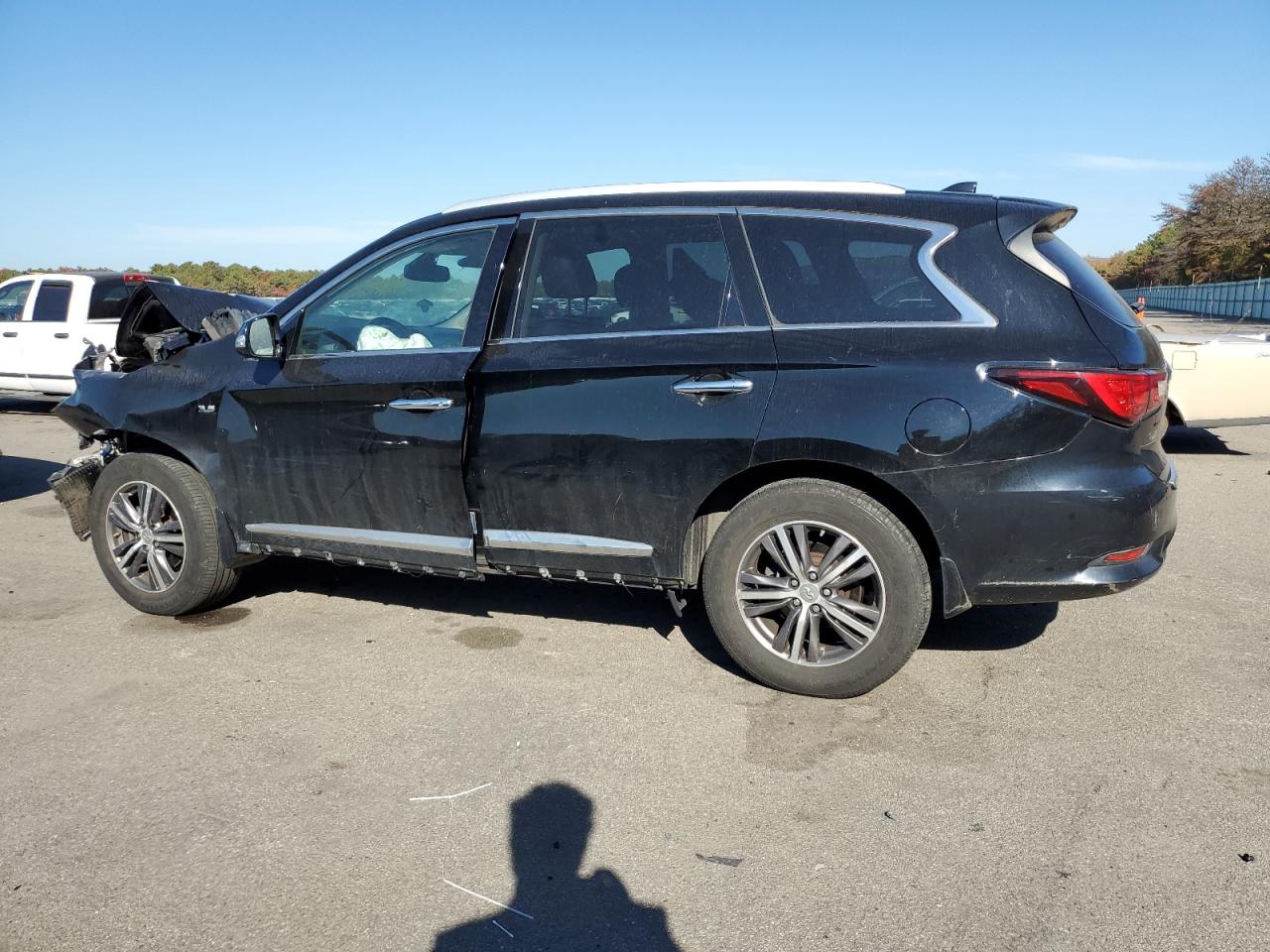 2018 Infiniti QX60 - Image 2
