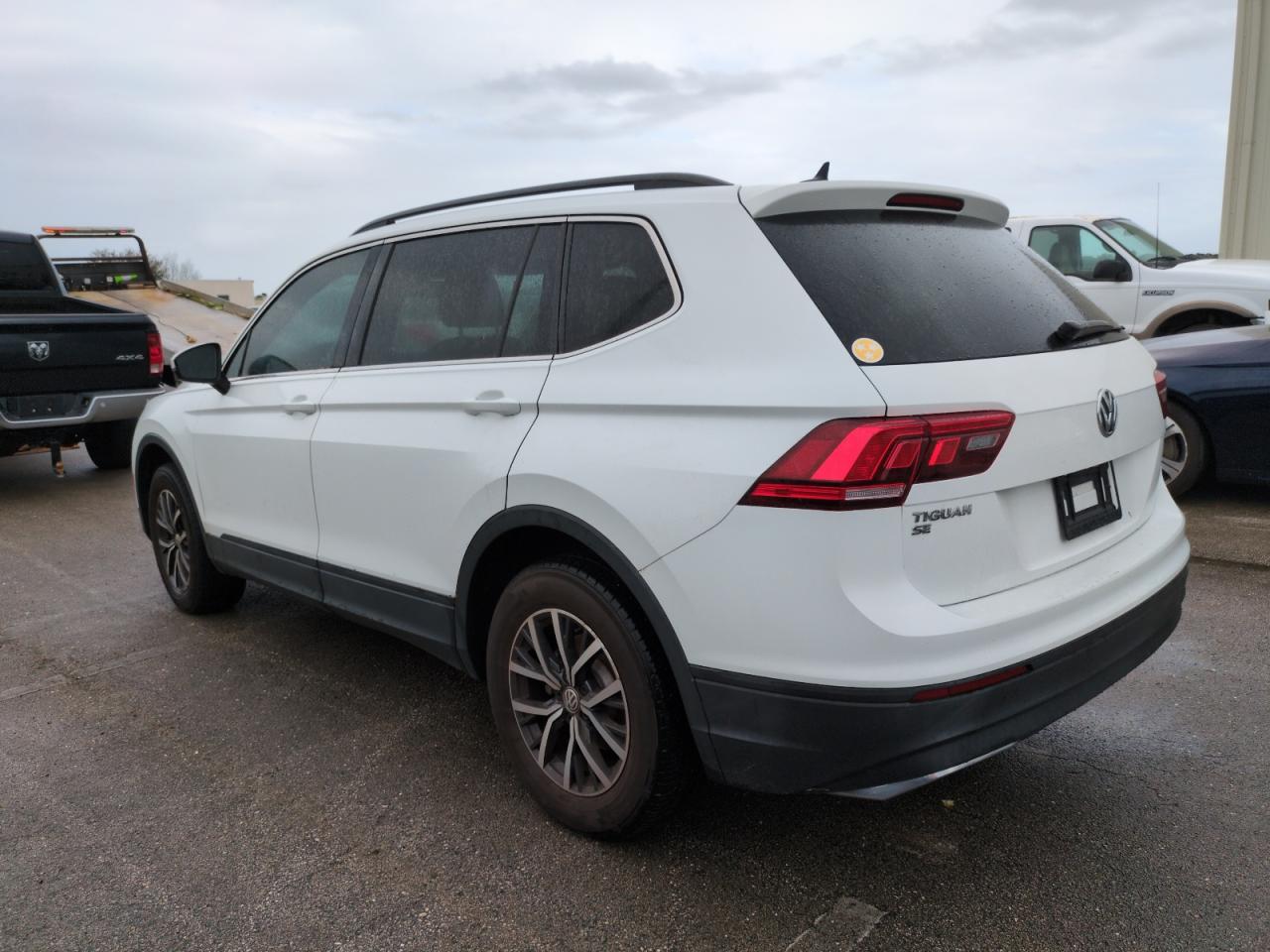 3VV3B7AX2KM148860 2019 VOLKSWAGEN TIGUAN - Image 2