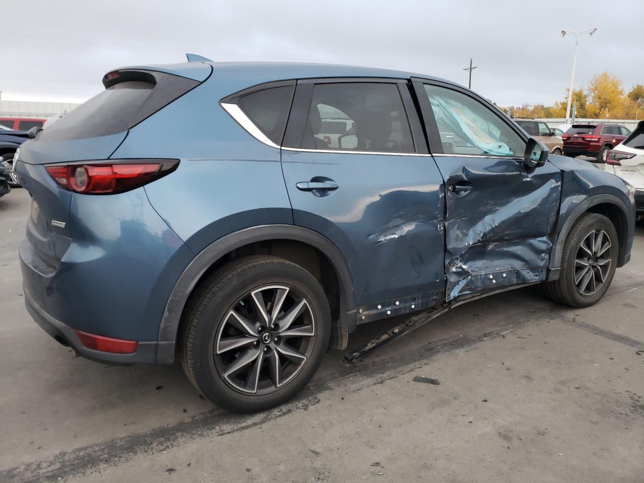 2017 Mazda CX-5 - Image 3