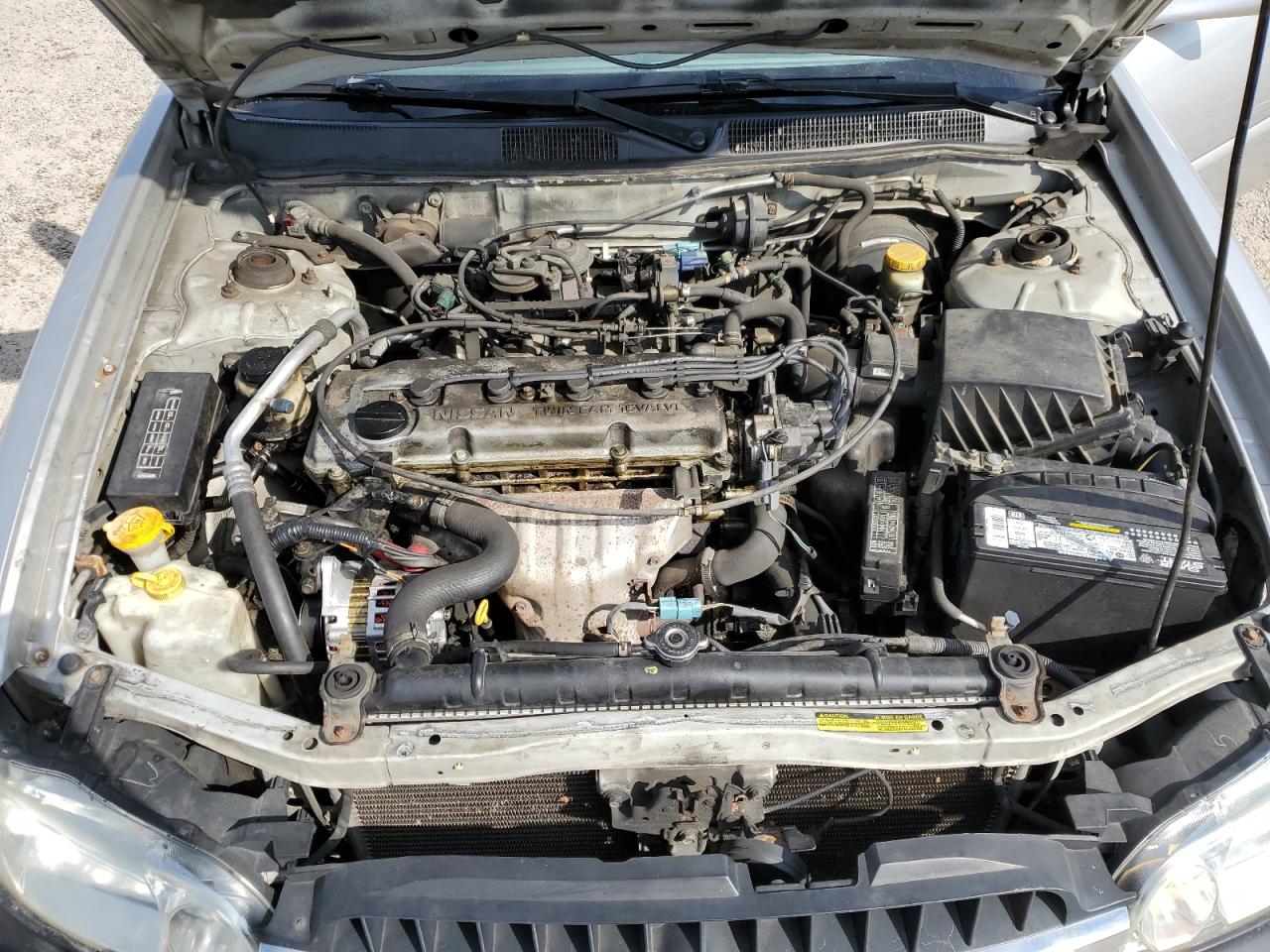 2001 Nissan Altima - Image 13