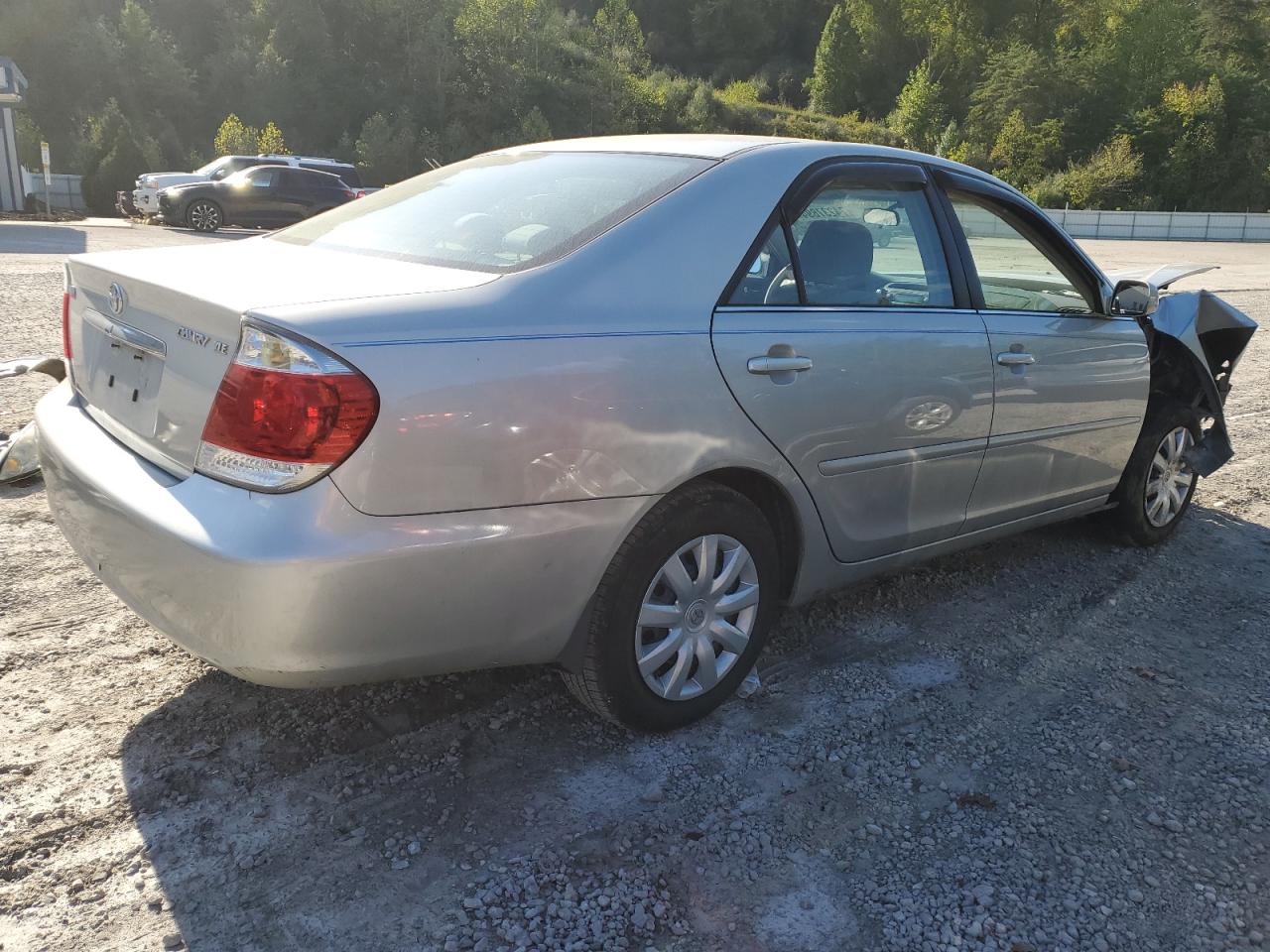 2005 Toyota Camry Le VIN: 4T1BE30K85U394162 Lot: 74237894