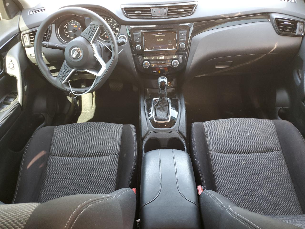 2020 Nissan Rogue - Image 8