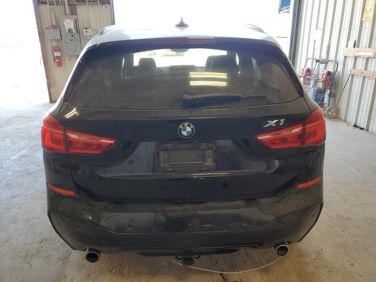 VIN WBXHT3C33H5F84190 2017 BMW X1 no.6