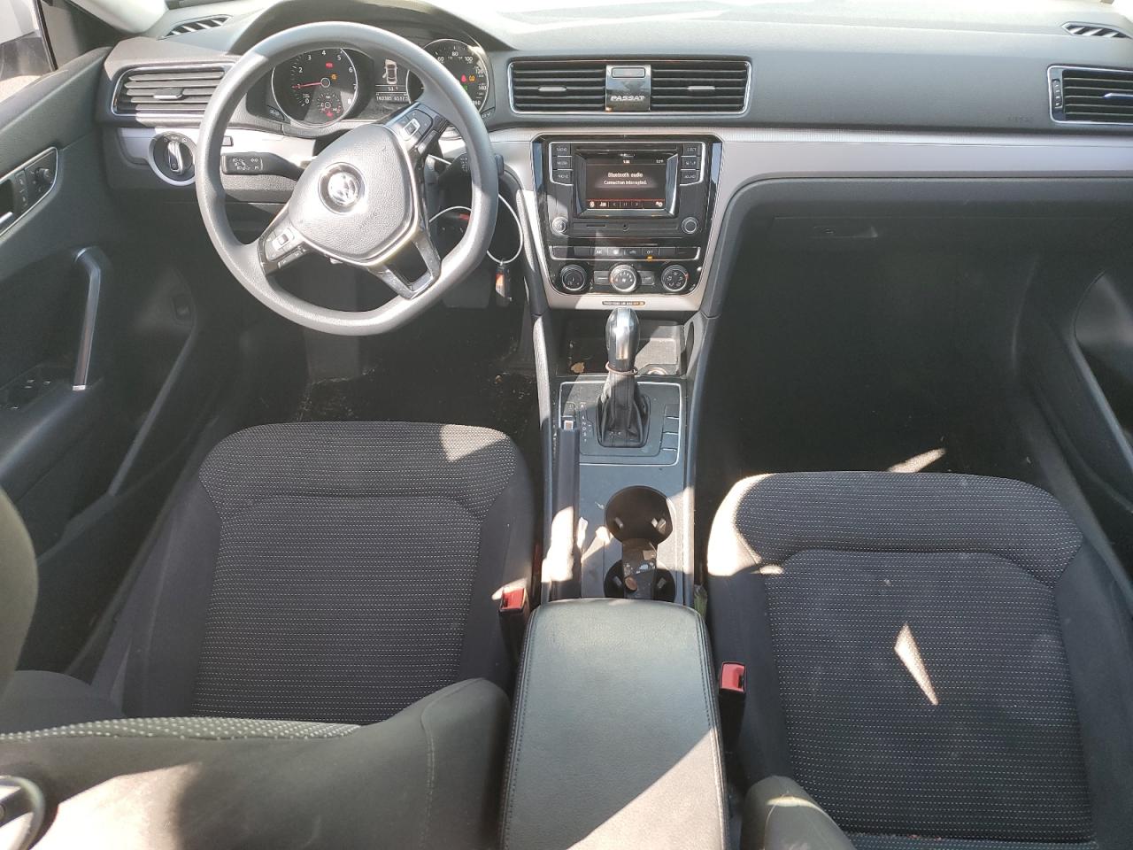 2018 Volkswagen Passat - Image 8