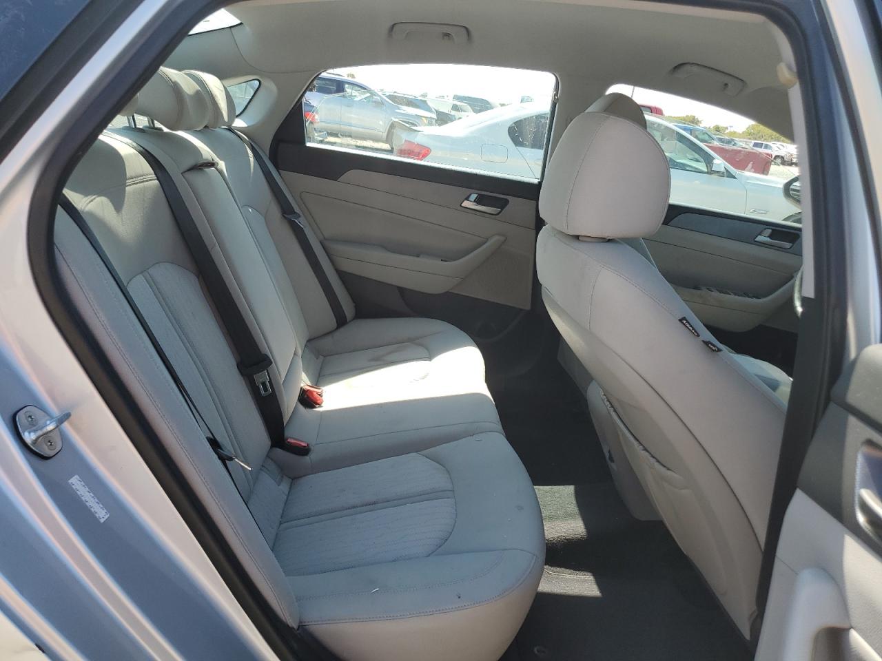 2019 Hyundai Sonata - Image 10