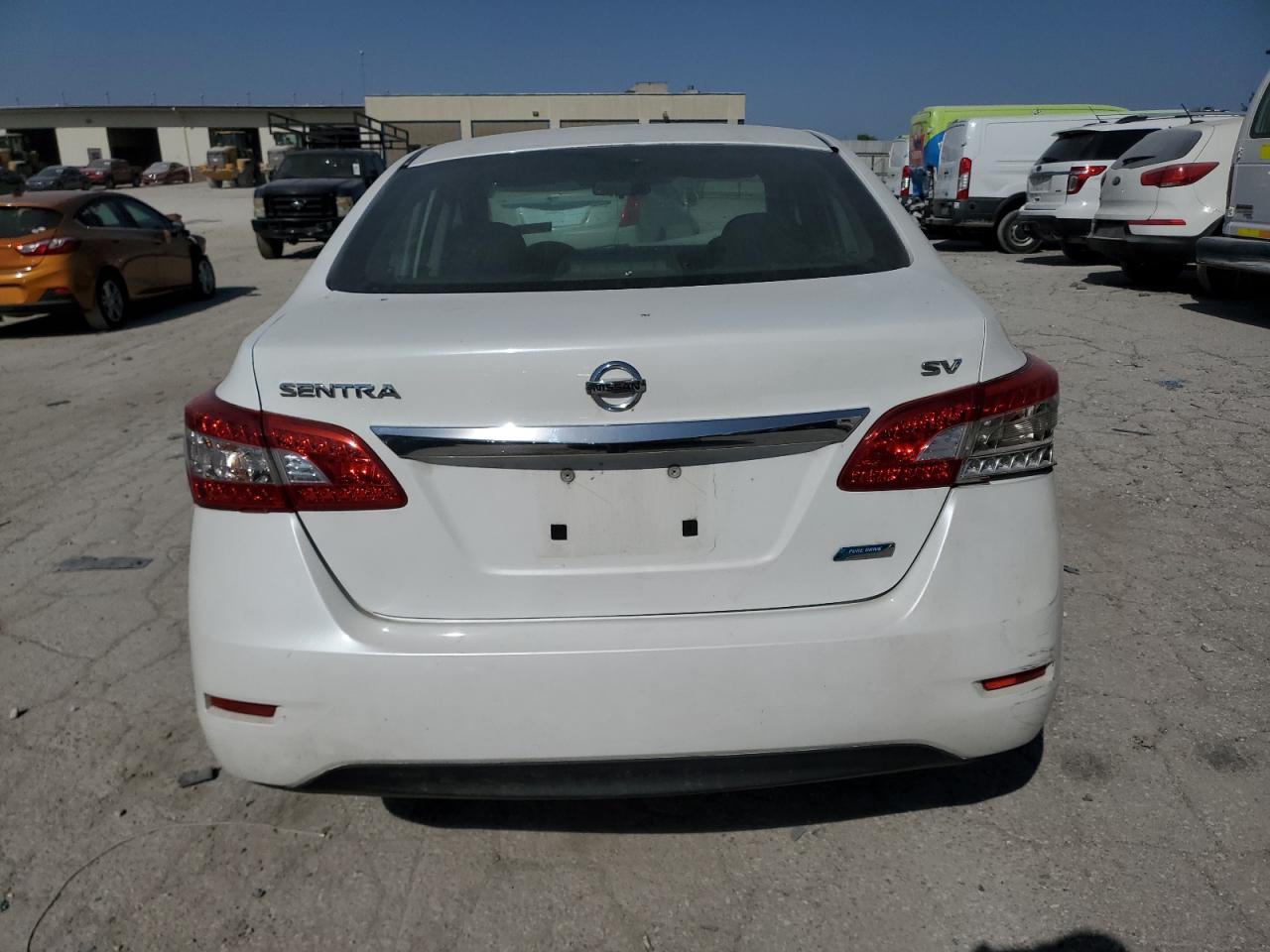 2014 Nissan Sentra - Image 6