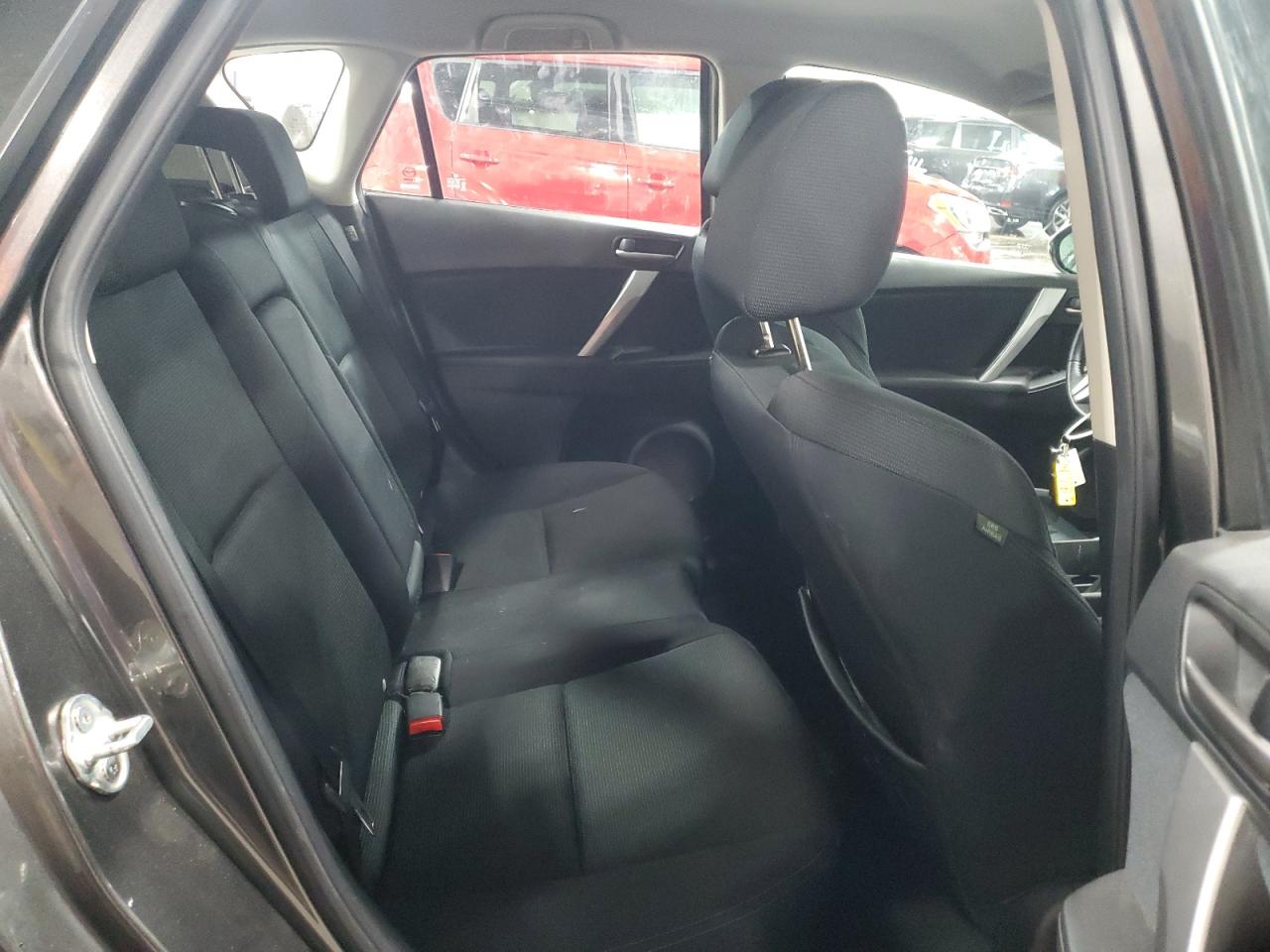 2010 Mazda 3 - Image 10
