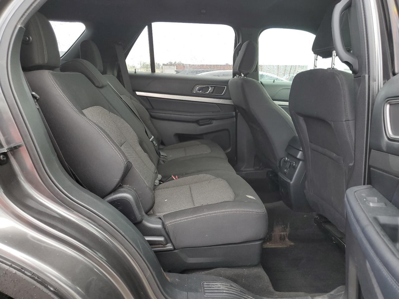 2018 Ford Explorer - Image 11