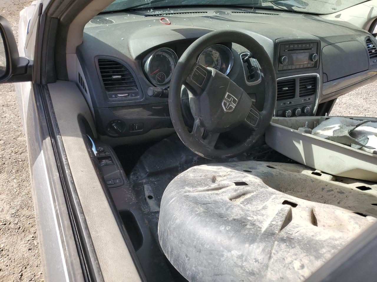 2015 Dodge Caravan - Image 8