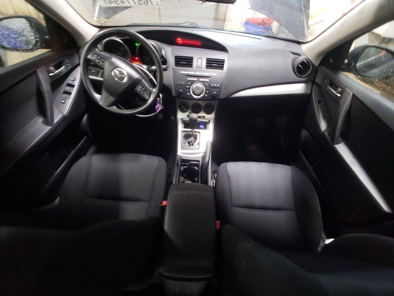 2010 Mazda 3 - Image 8