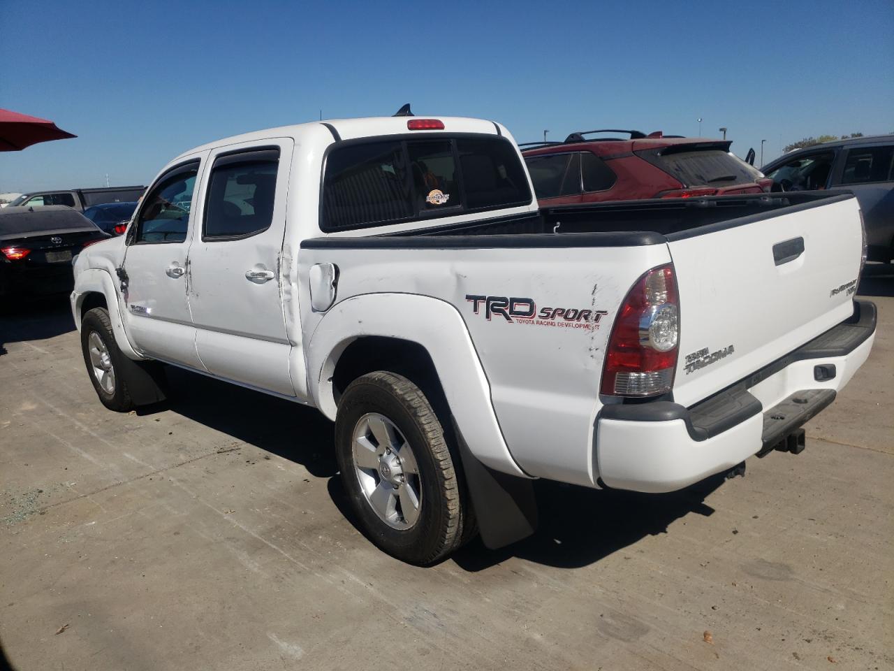 3TMJU4GN1FM185151 2015 Toyota Tacoma Double Cab Prerunner