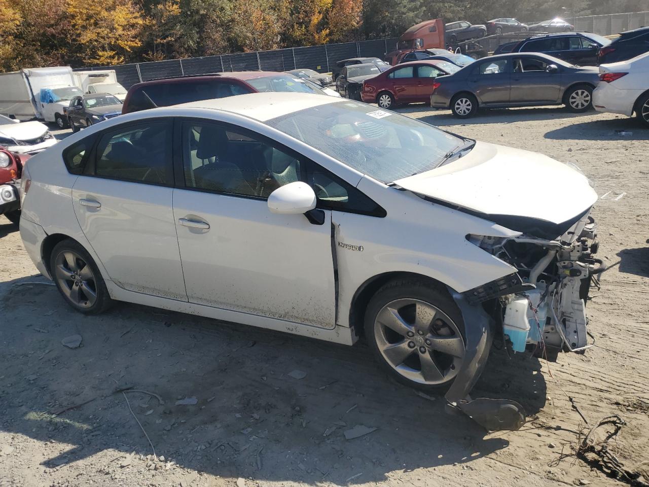 VIN JTDKN3DU0D1645496 2013 TOYOTA PRIUS no.4