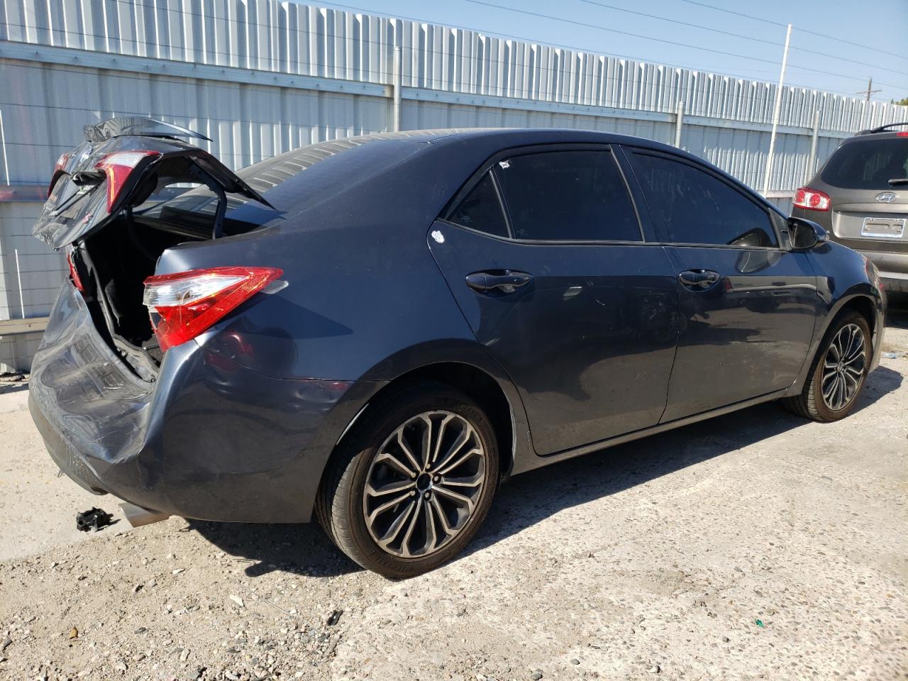 2015 Toyota Corolla - Image 3