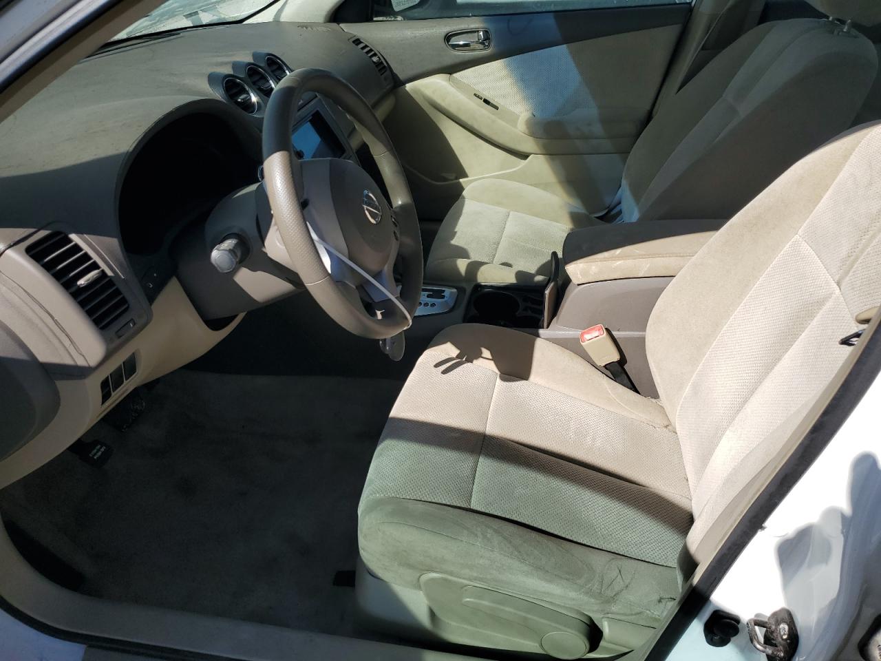 2009 Nissan Altima - Image 7
