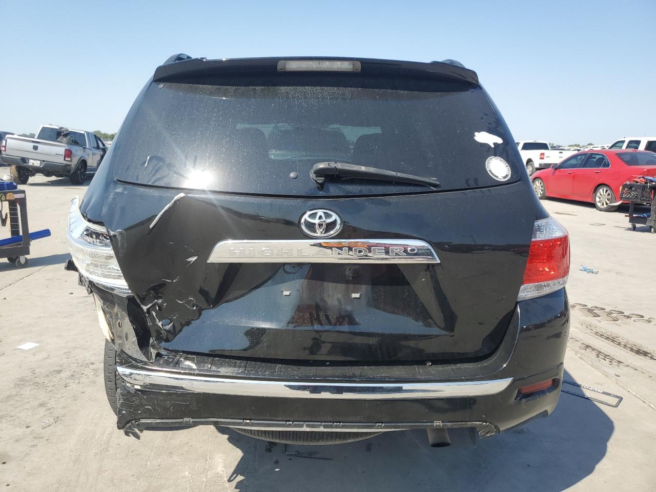 5TDZA3EH4CS030690 2012 Toyota Highlander Base