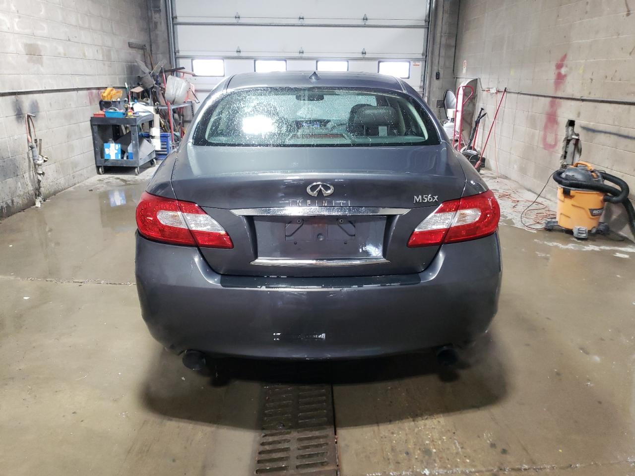 JN1AY1AR1BM570667 2011 Infiniti M56 X