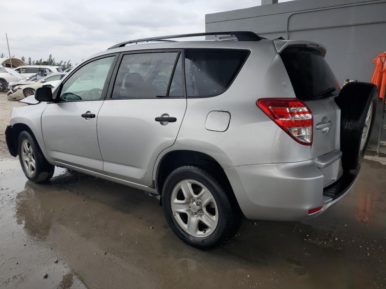 2010 Toyota RAV 4 - Image 2