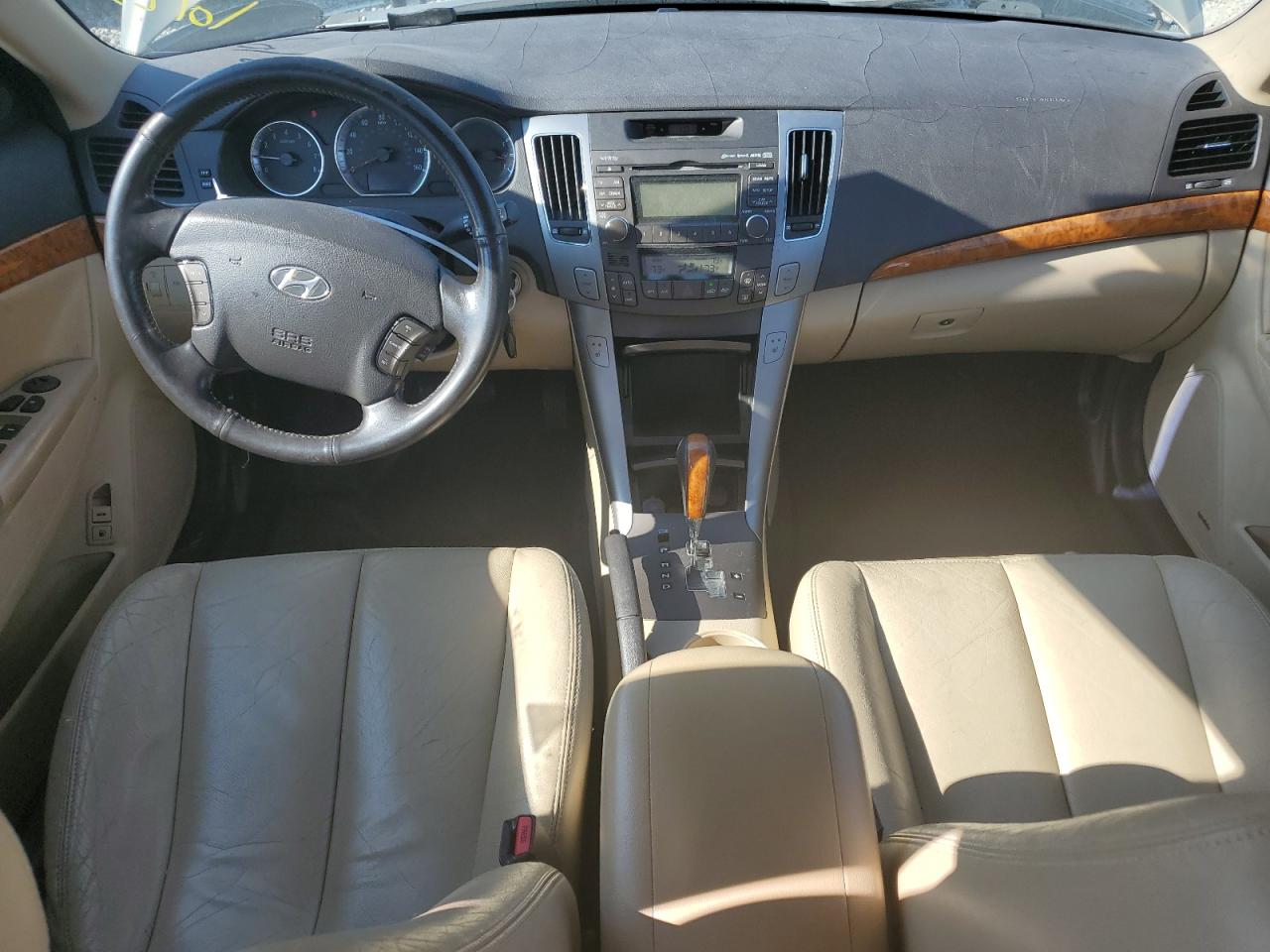 2009 Hyundai Sonata - Image 8