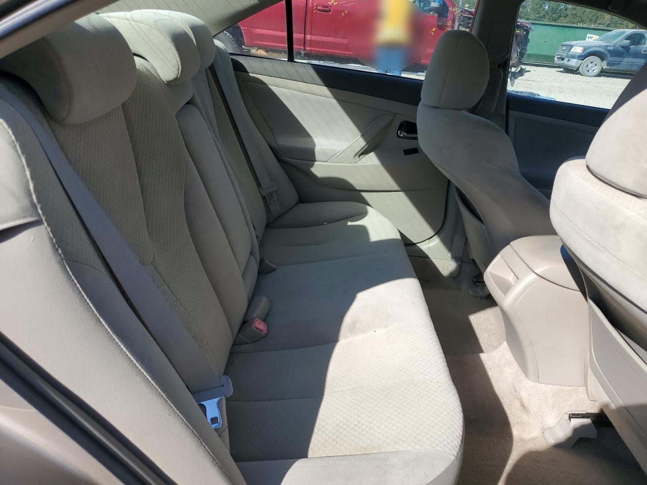 2009 Toyota Camry - Image 10