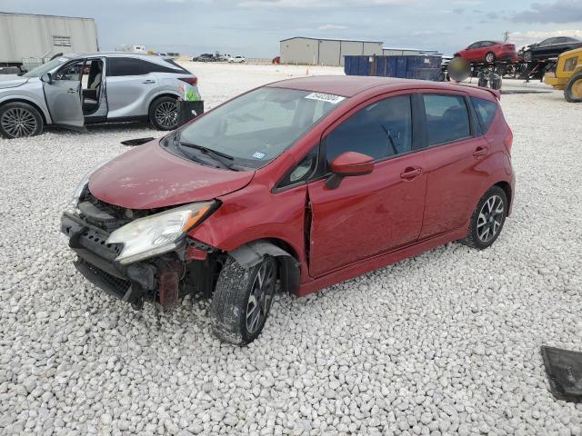 Хэтчбеки NISSAN VERSA 2015 Красный