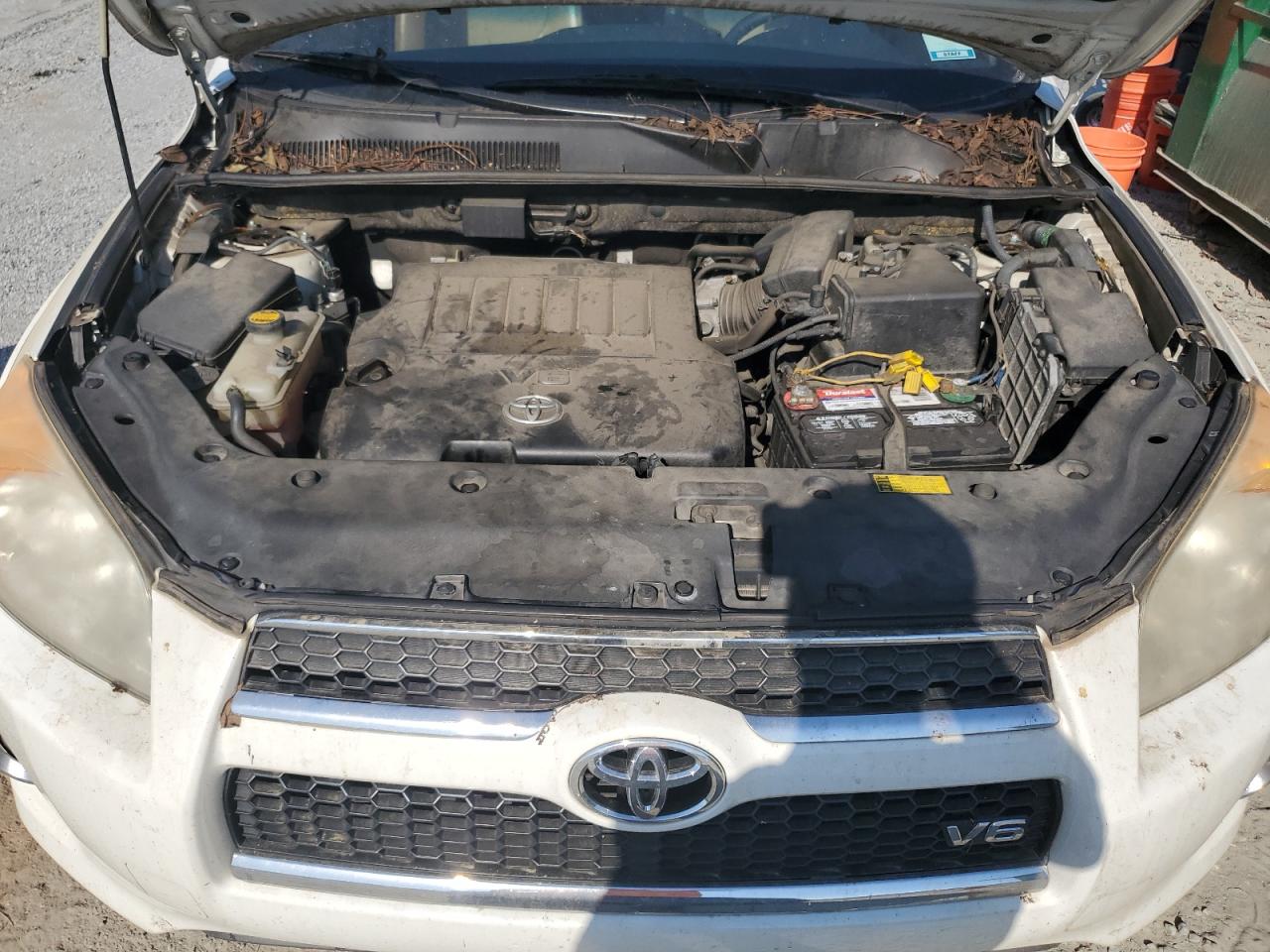 JTMDK4DV3AD016213 2010 Toyota Rav4 Limited