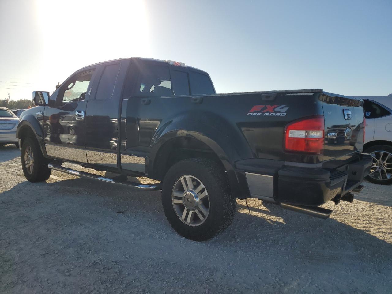 2005 Ford F-150 - Image 2