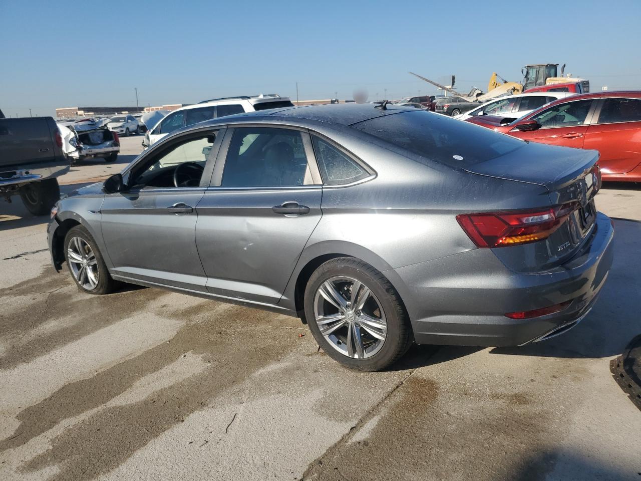 2019 Volkswagen Jetta - Image 2