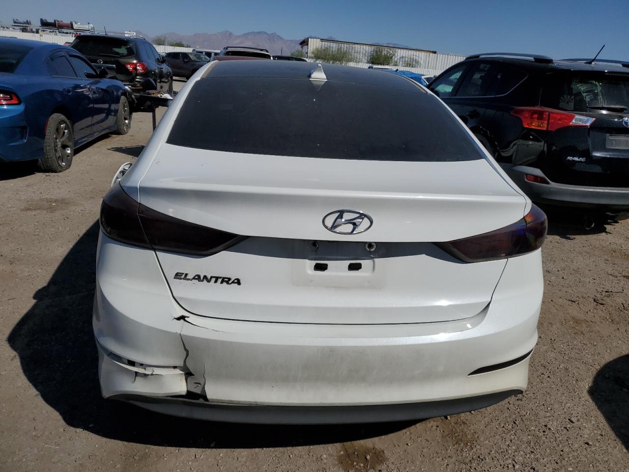 5NPD84LF3HH209460 2017 Hyundai Elantra Se