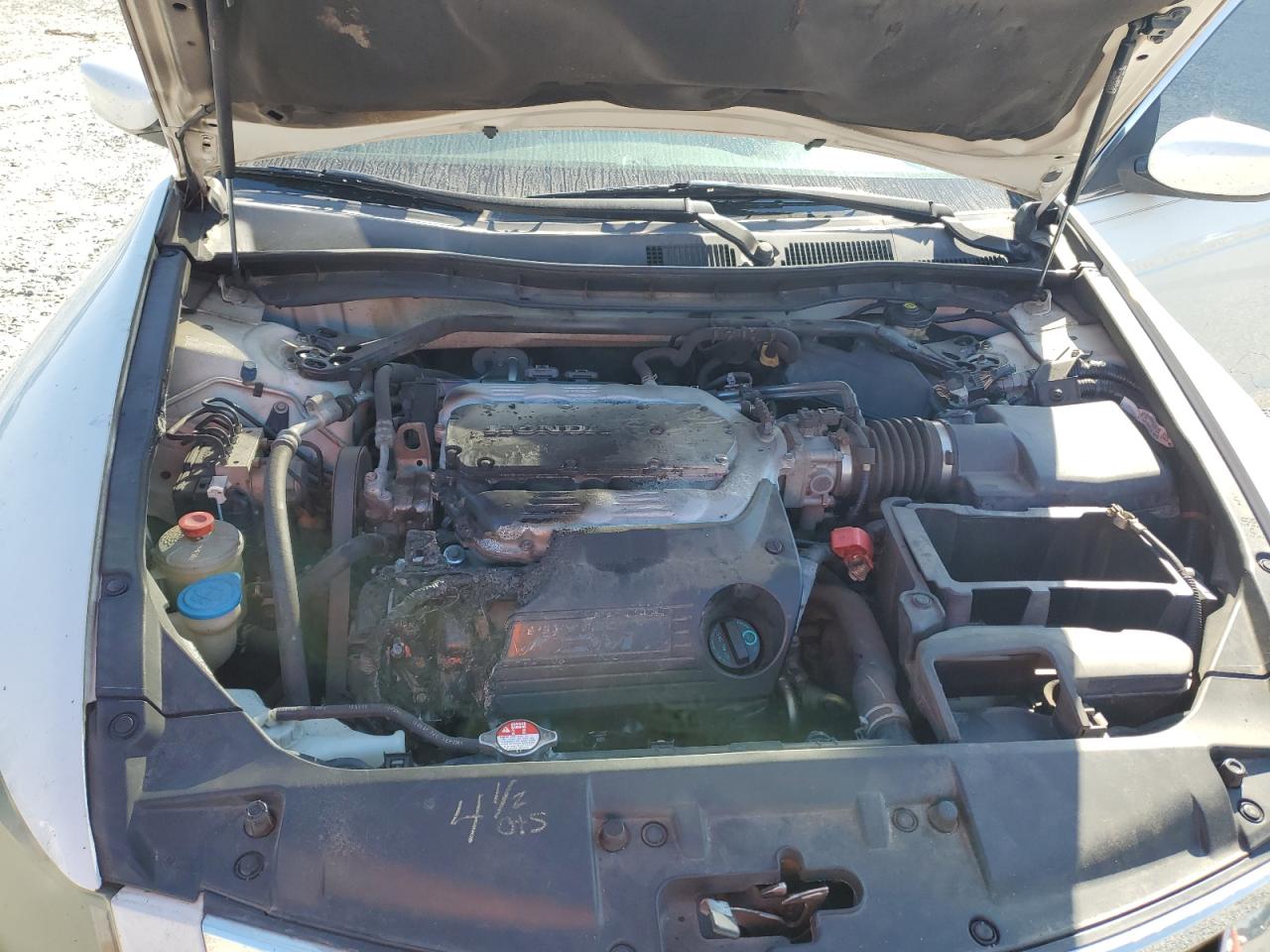 2009 Honda Accord - Image 11