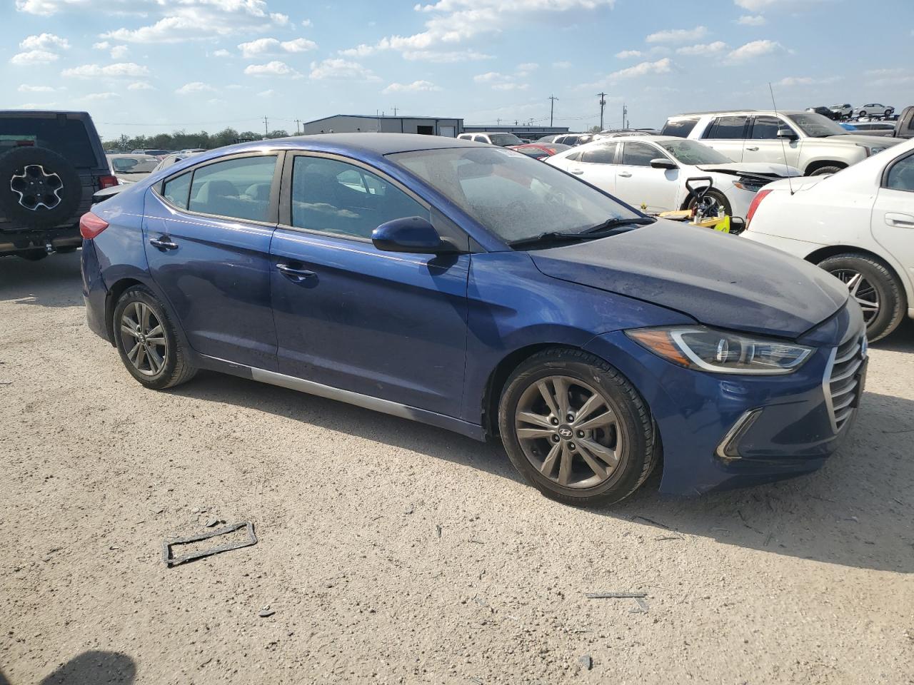 2017 Hyundai Elantra - Image 4