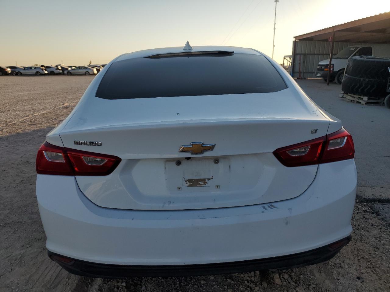 VIN 1G1ZE5ST6GF306388 2016 CHEVROLET MALIBU no.6