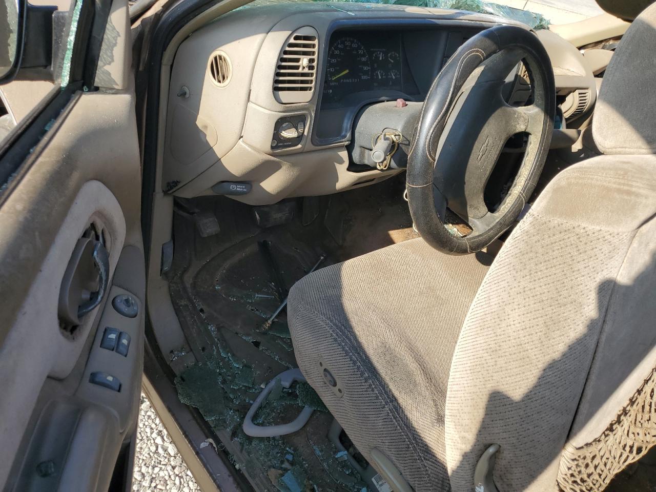 1996 Chevrolet Gmt-400 C1500 VIN: 1GCEC19R6TE239161 Lot: 75554924