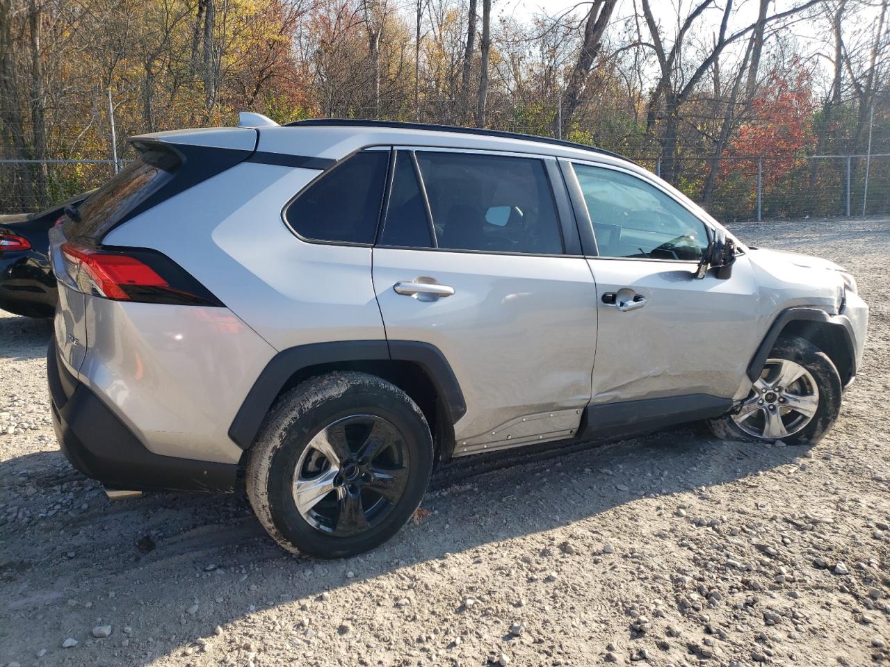2021 Toyota RAV 4 - Image 3