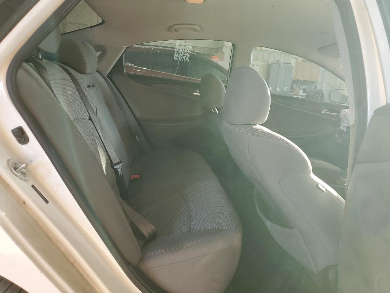 2014 Hyundai Sonata - Image 10