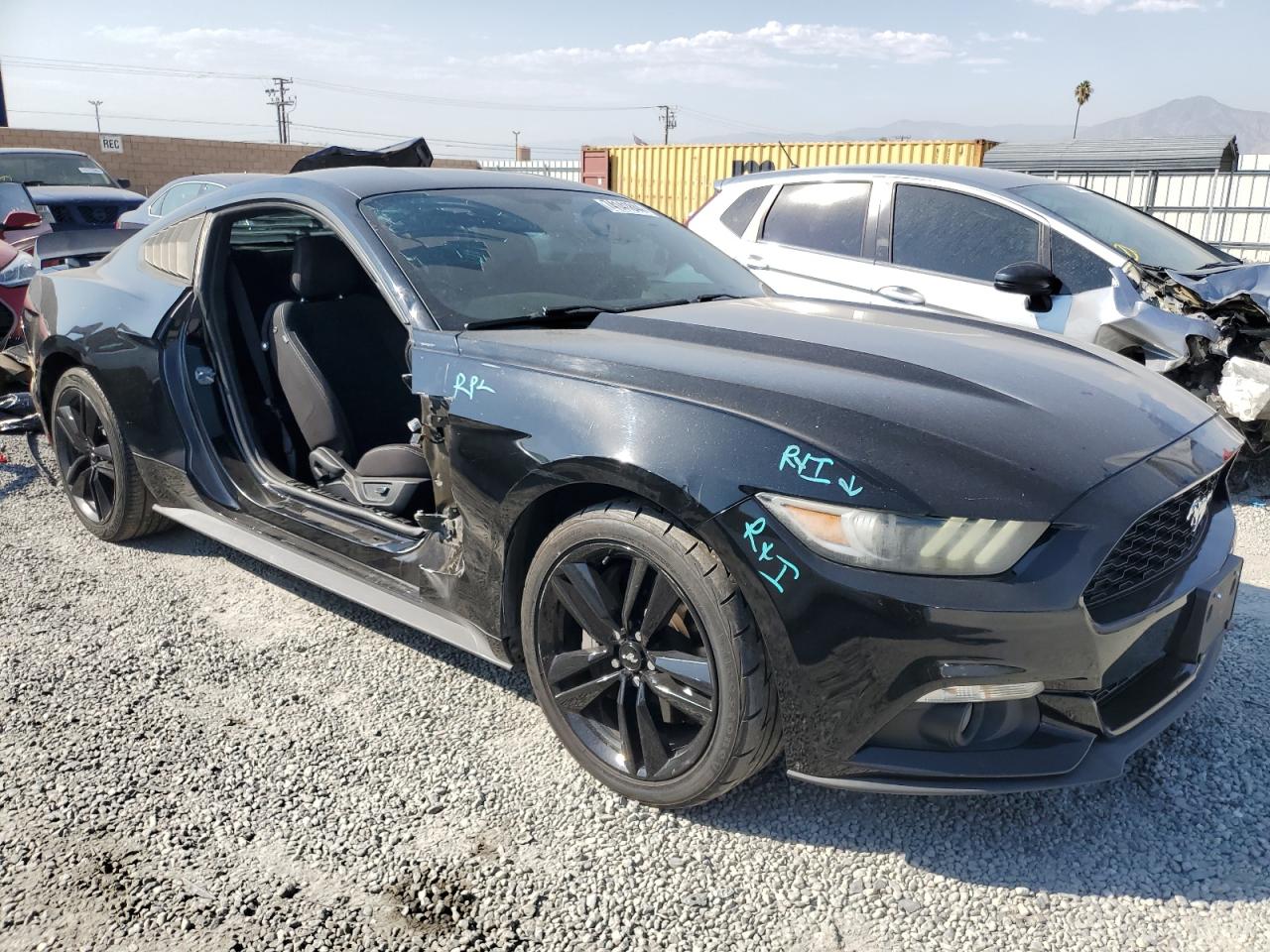 1FA6P8TH7F5431328 2015 Ford Mustang