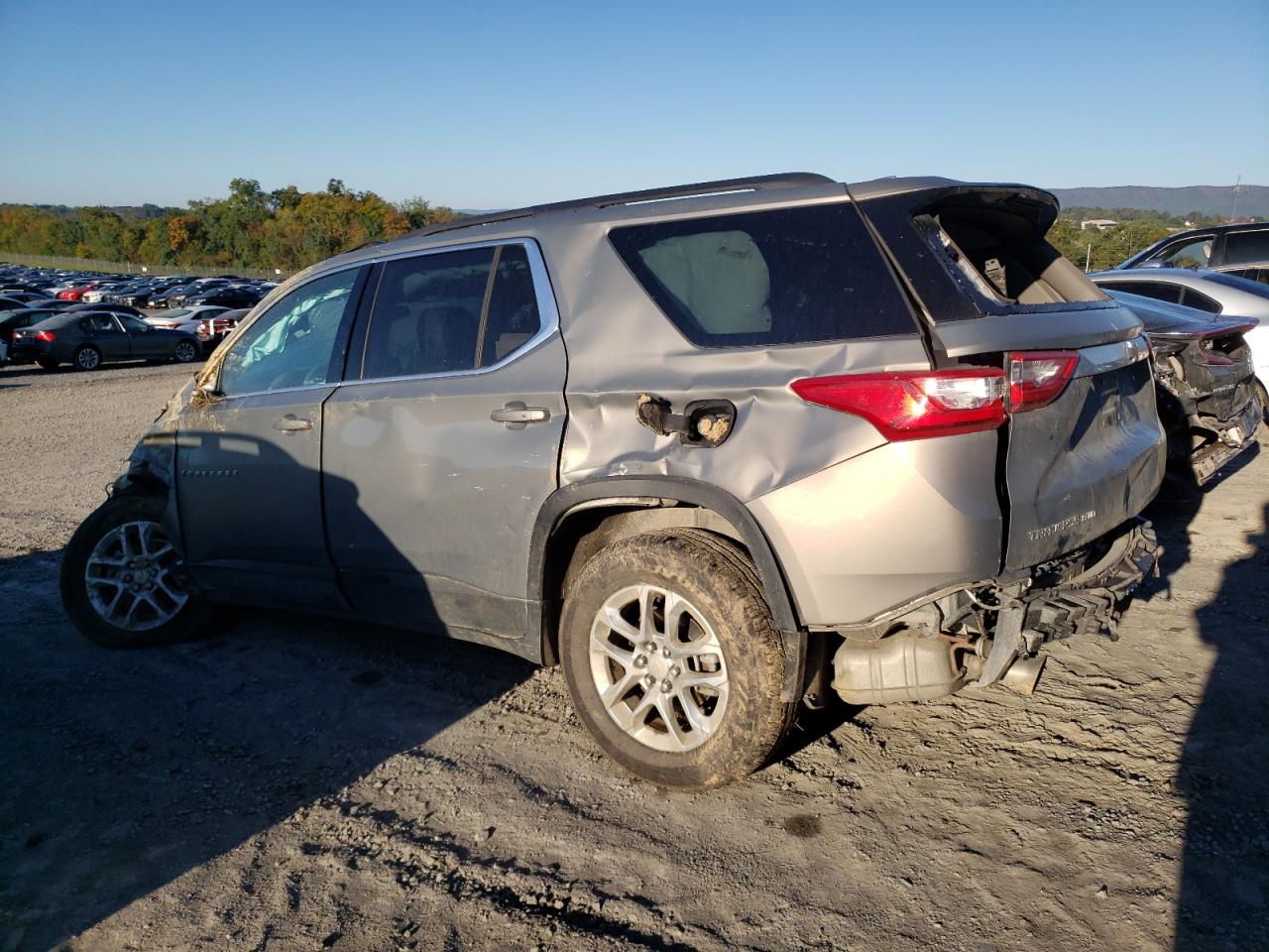 2019 Chevrolet Traverse - Image 2