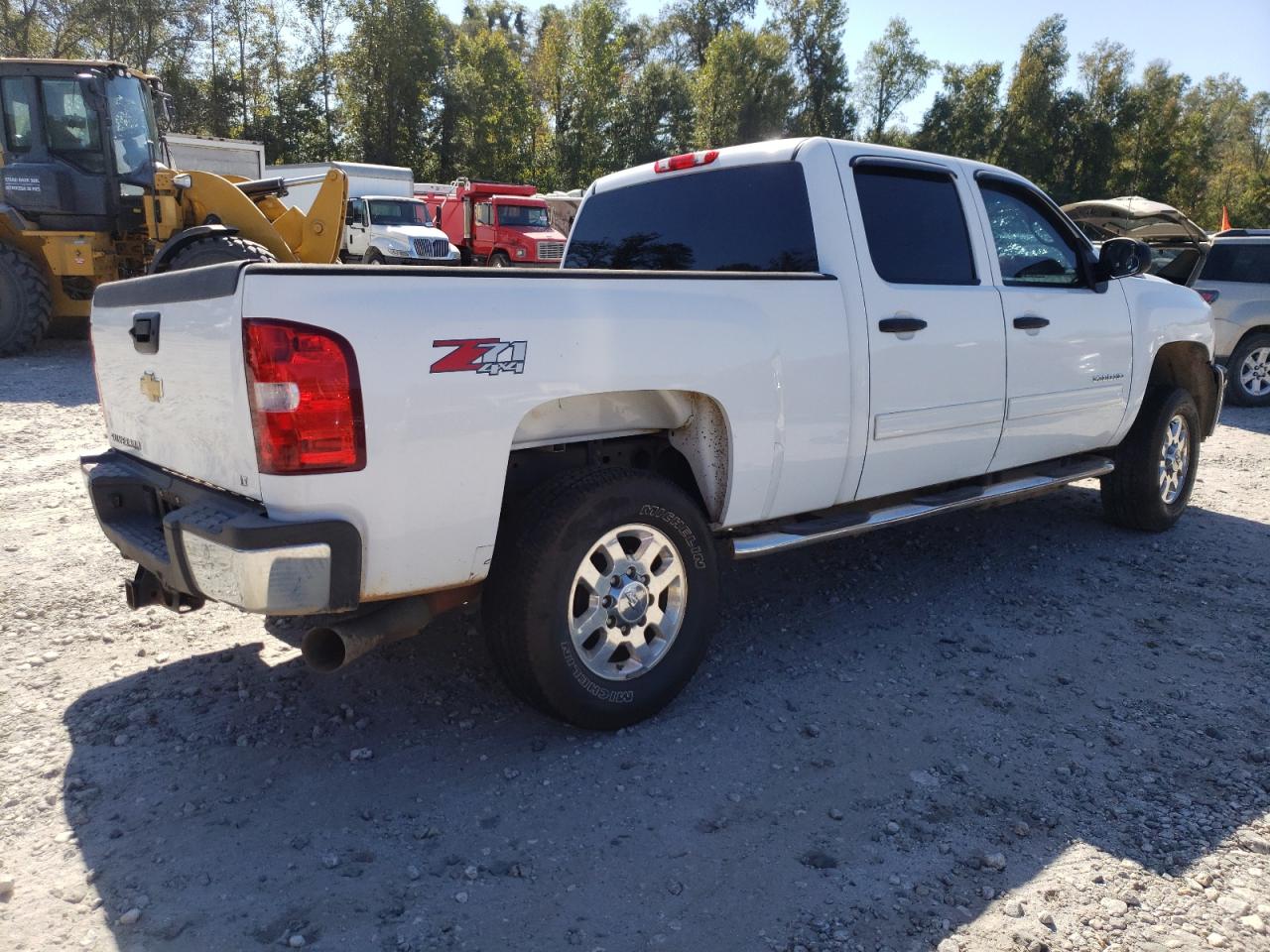 2012 Chevrolet Silverado - Image 3
