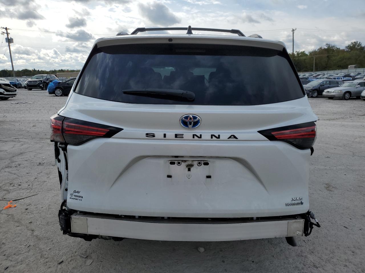 5TDYRKEC2NS134018 2022 Toyota Sienna Xle