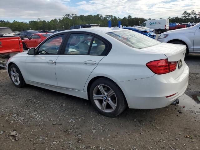  BMW 3 SERIES 2012 Белы