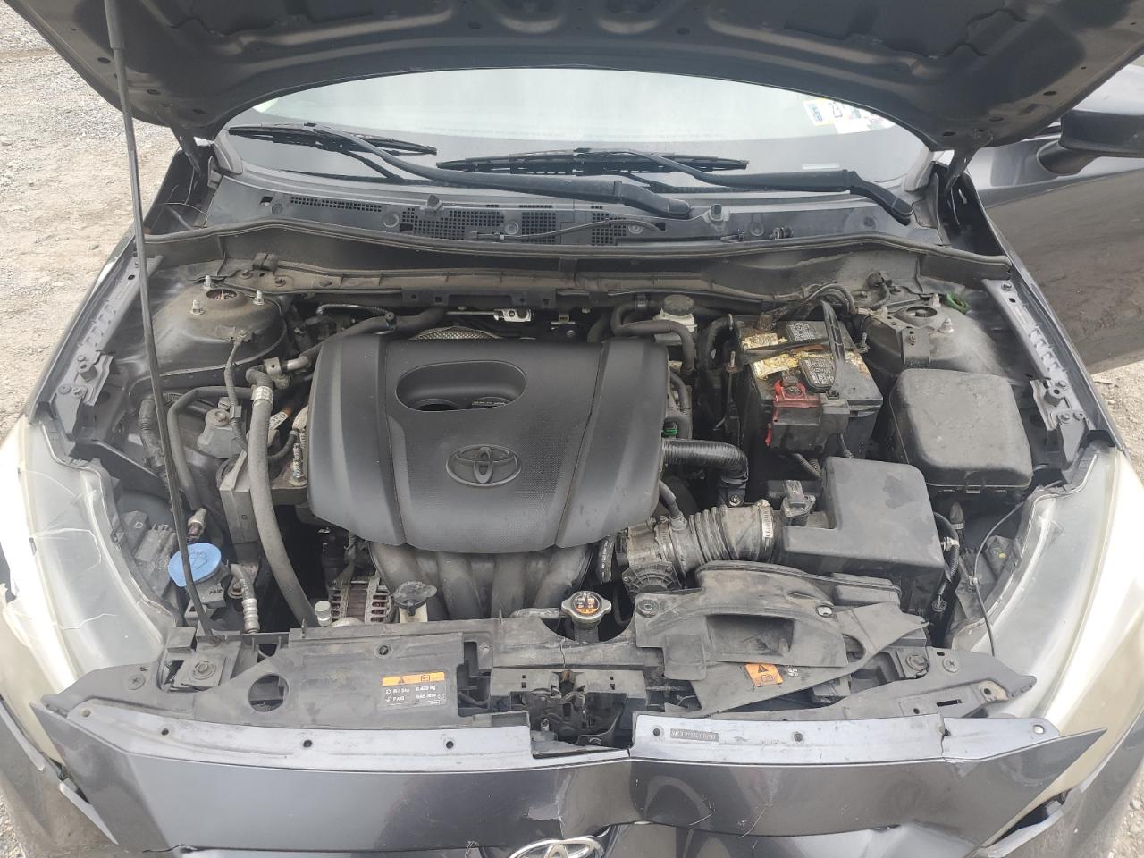 3MYDLBYV8GY109196 2016 Toyota Yaris 3MYDLBYV8GY109196 2016 Toyota Yaris