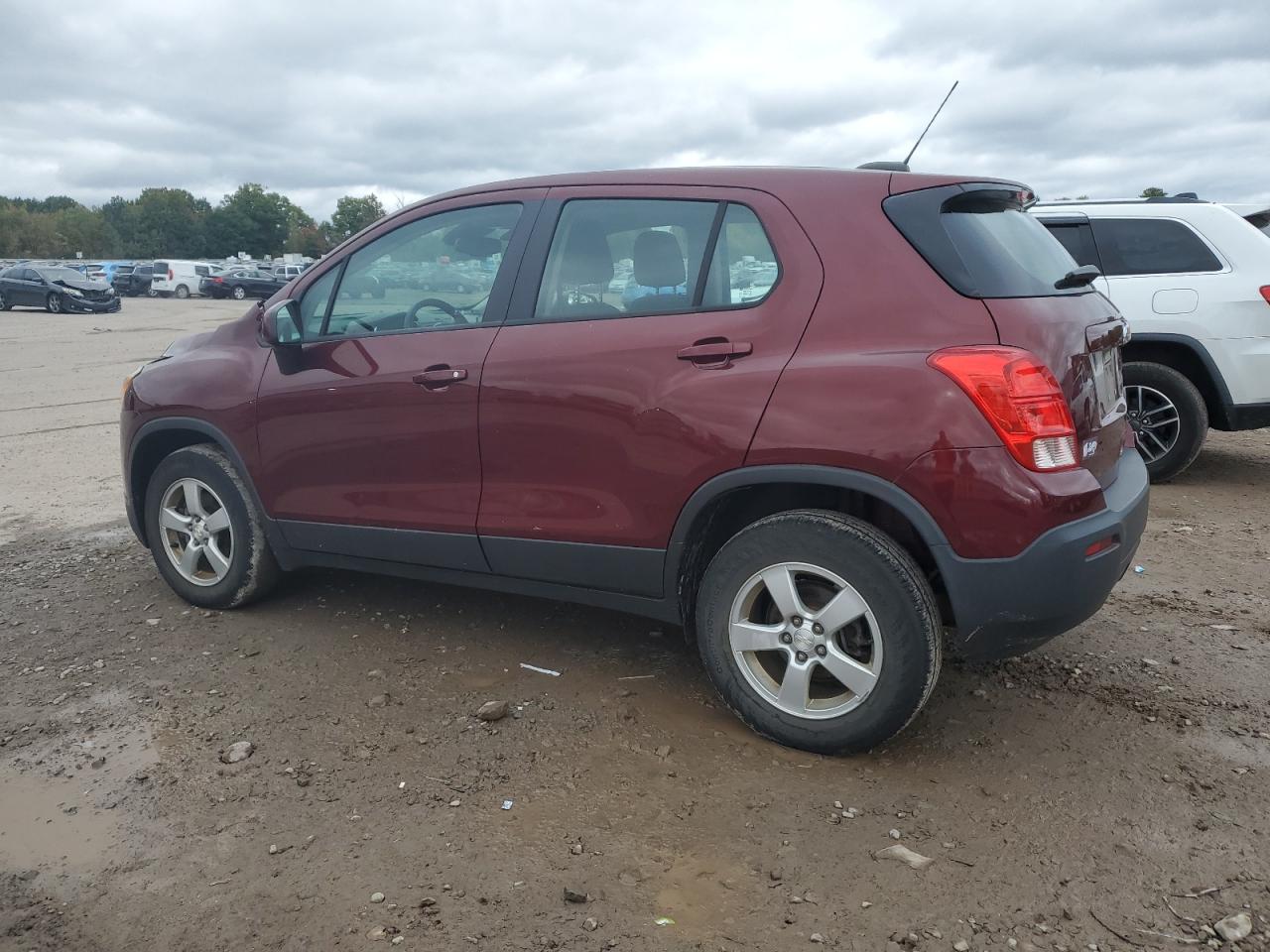 3GNCJNSBXGL250775 2016 CHEVROLET TRAX - Image 2