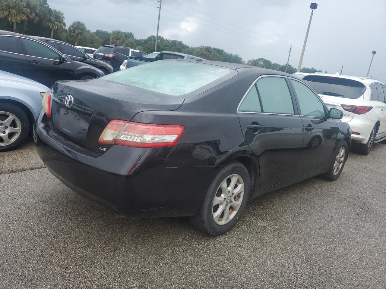 2011 Toyota Camry - Image 3