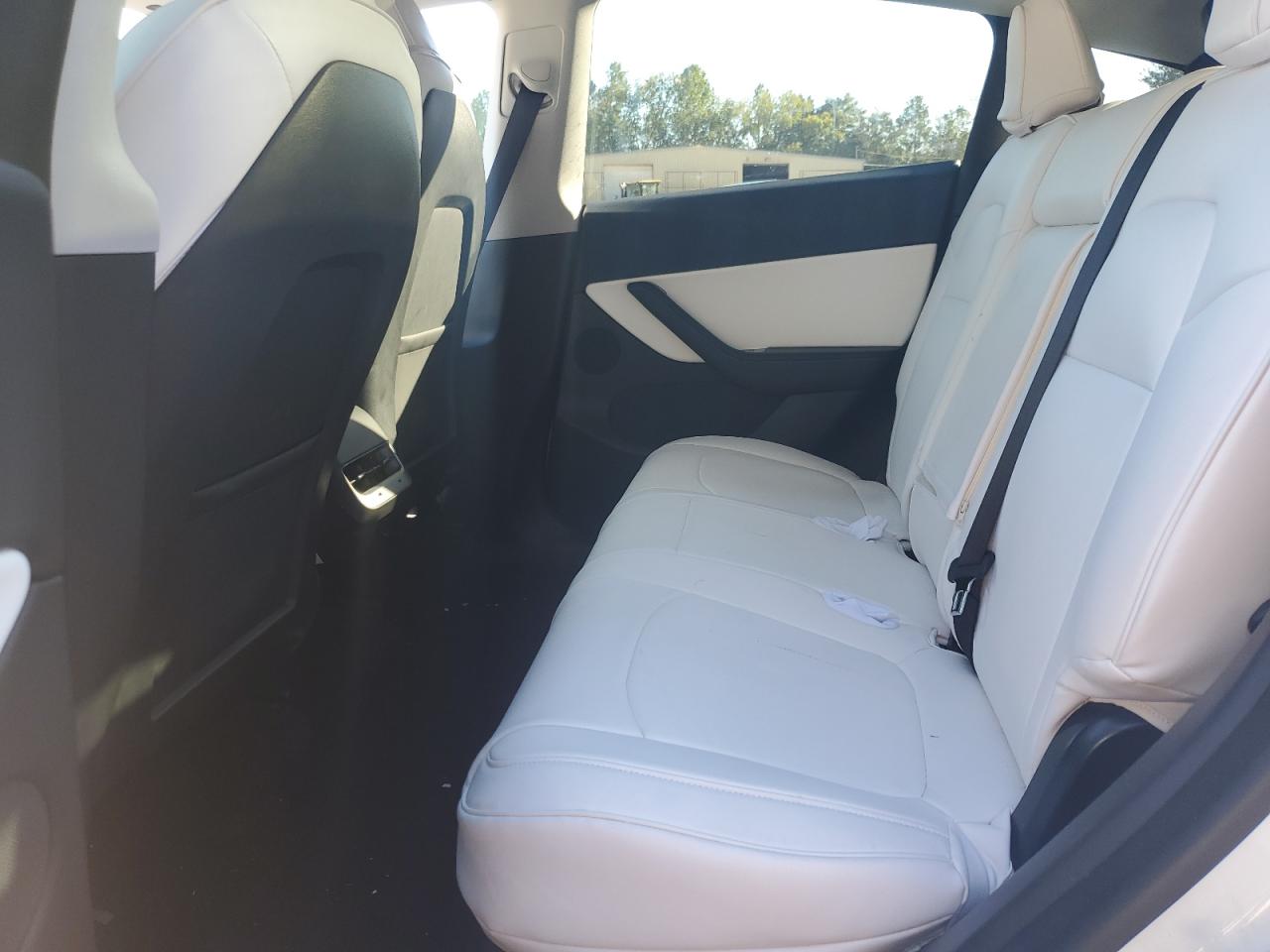 5YJYGDEE3MF064289 2021 Tesla Model Y