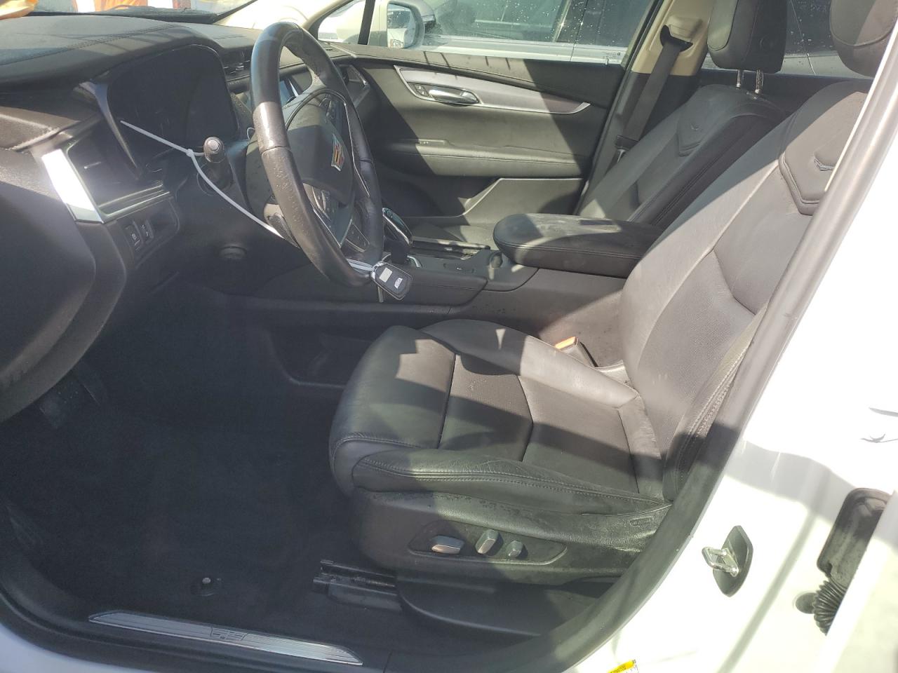 2019 Cadillac XT5 - Image 7