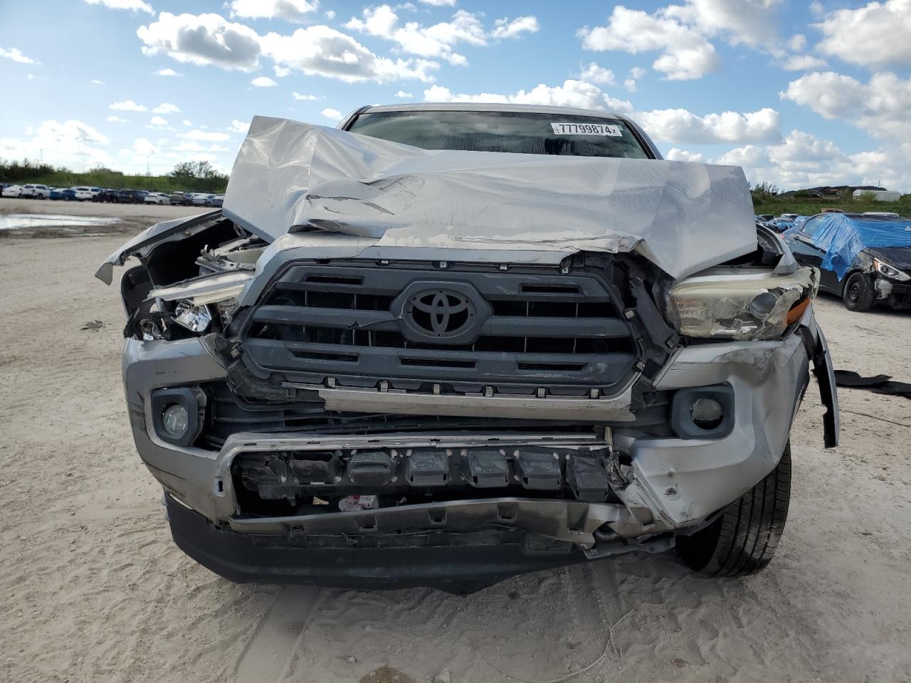 2017 Toyota Tacoma - Image 5