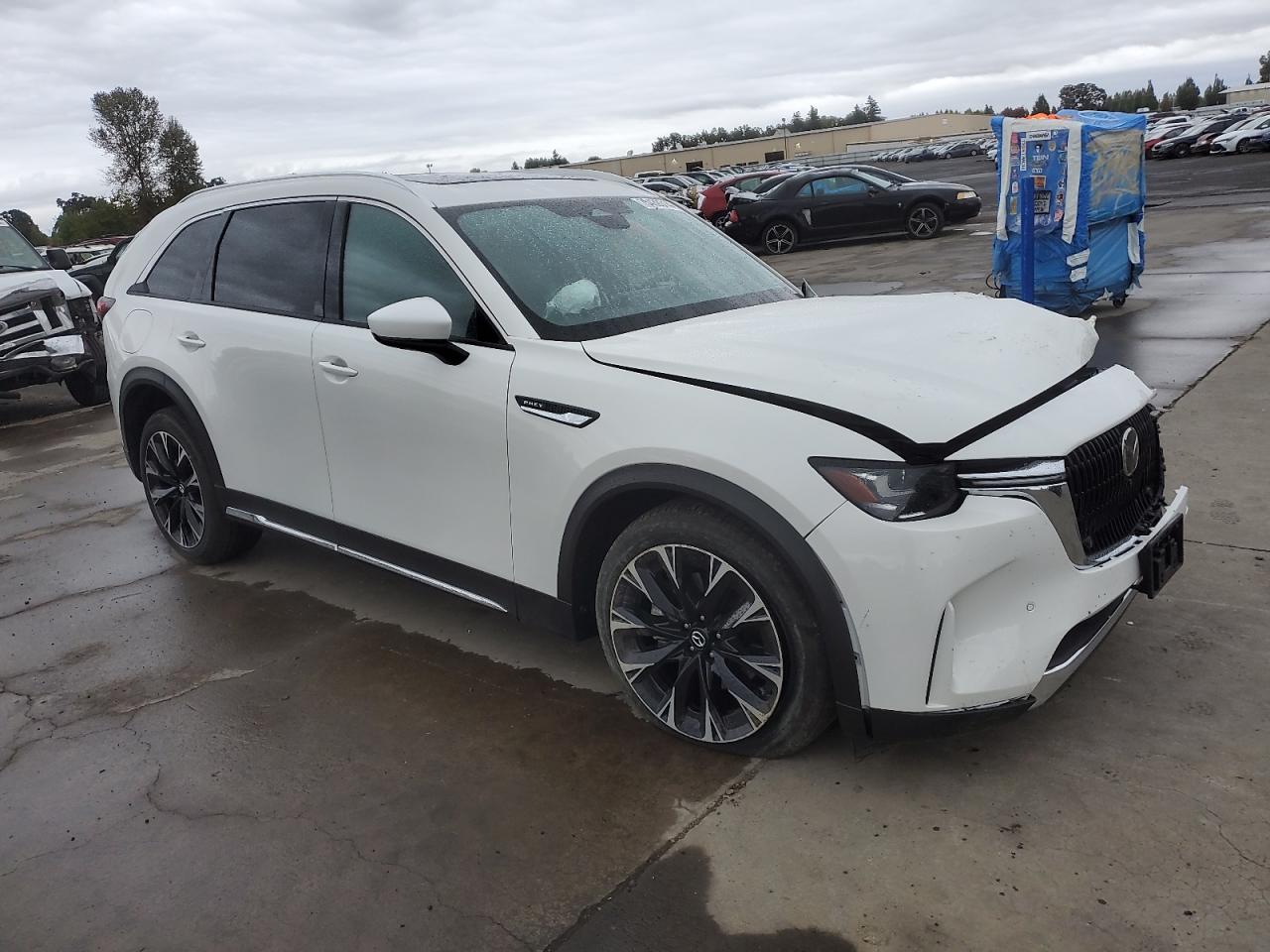 2024 Mazda CX-90 - Image 4