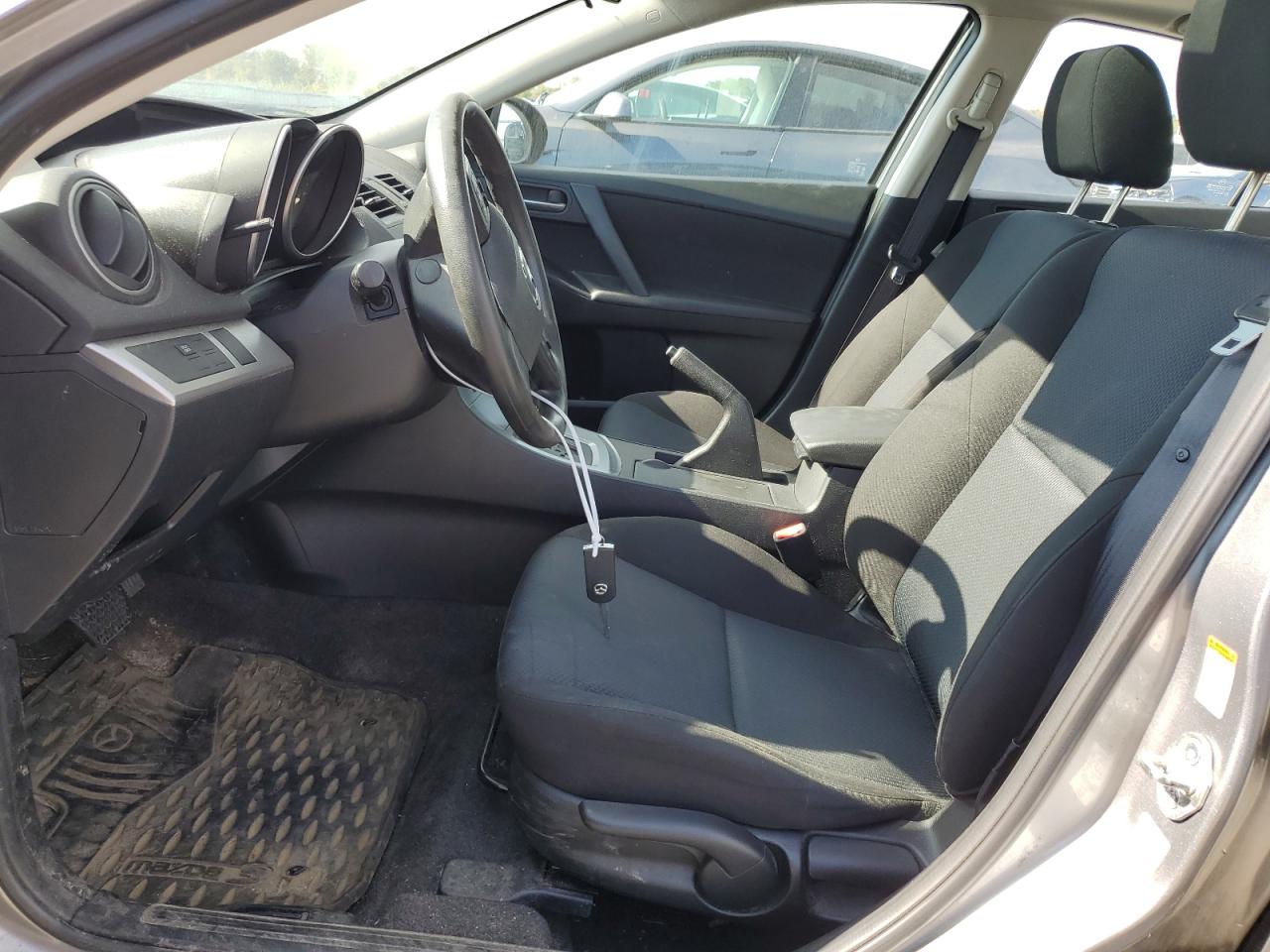 2010 Mazda 3 - Image 7