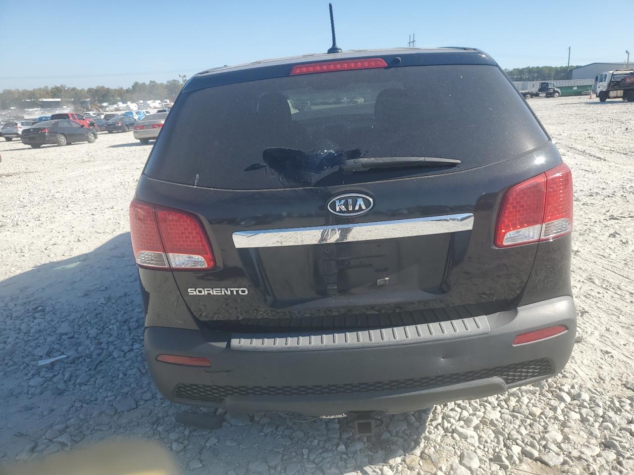 2011 Kia Sorento Base VIN: 5XYKT3A14BG110748 Lot: 77975884